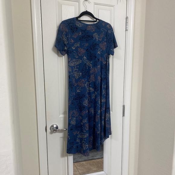 NWT LulaRoe (S) Carley Dress - Picture 2 of 6